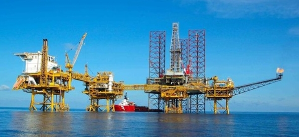 Trong 11 tháng, xuất khẩu dầu thô của Việt Nam mang về 2 tỷ USD