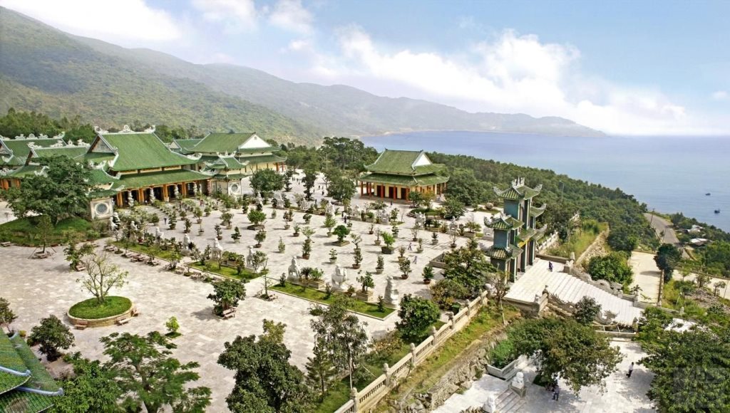 Đà Nẵng: Quốc vương Campuchia viếng thăm chùa Linh Ứng