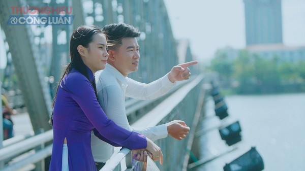 Về quê tác giả ở Thừa Thiên Huế quay MV, ca sĩ Việt Tú bất ngờ kiếm được người yêu - Hình 7