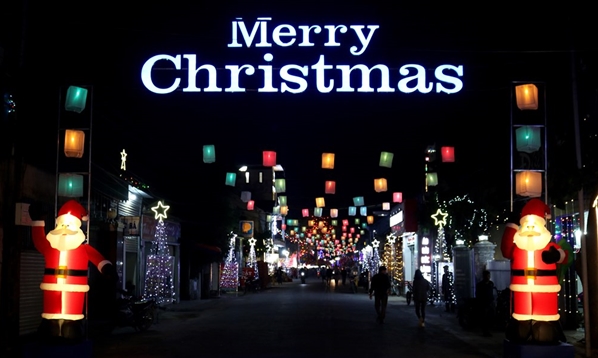 Rộn ràng không khí Giáng sinh trên khắp mọi miền đất nước