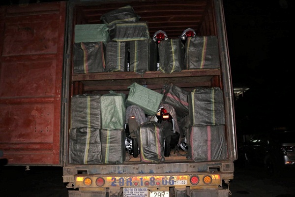 Bắt giữ 41.000 gói thuốc lá nhập lậu tại Quảng Trị - Hình 1