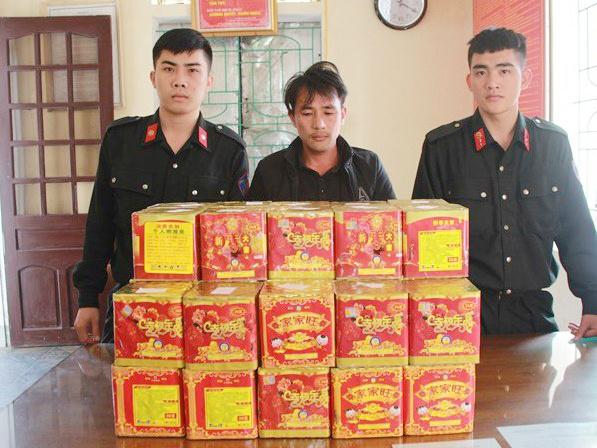 Nghệ An: Bắt đối tượng tàng trữ hơn 60 kg pháo