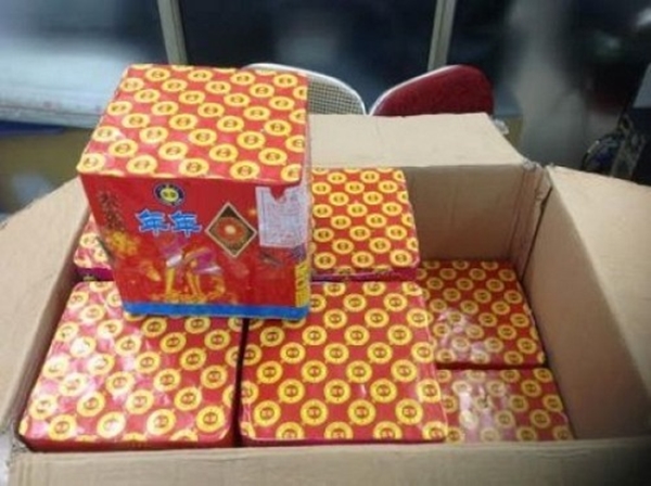 Bắt giữ đối tượng vận chuyển pháo trái phép từ Phú Thọ về Hà Nội tiêu thụ