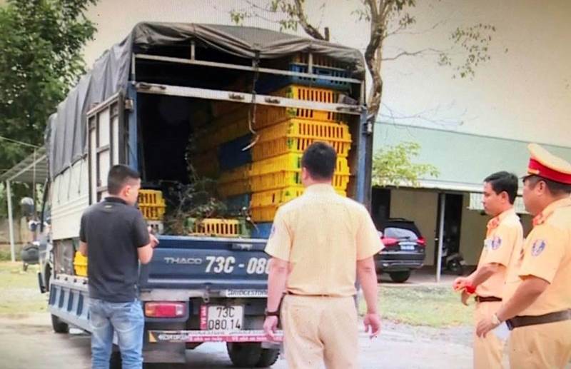 Cửa khẩu Lao bảo-Quảng Trị: Tình trạng vận chuyển pháo lậu diễn biến phức tạp - Hình 2