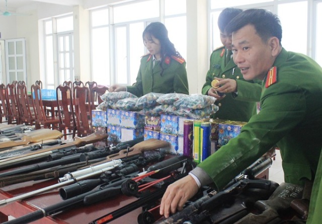 Hà Tĩnh: 2 tháng ra quân, thu giữ 116 khẩu súng các loại