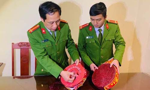 Thanh Hóa: Liên tiếp phát hiện, bắt giữ nhiều vụ vận chuyển pháo trái phép