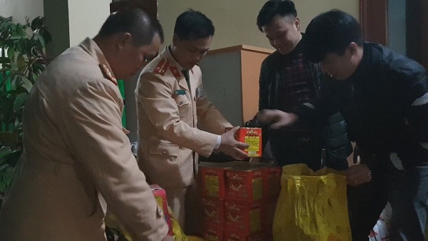 Cao Bằng: Bắt giữ đối tượng vận chuyển 147 kg pháo nổ