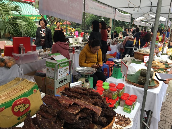 Bộ Tài chính: Chỉ đạo chống buôn lậu và gian lận thương mại dịp Tết Nguyên đán Kỷ Hợi năm 2019