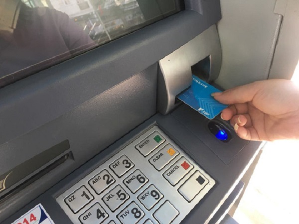 Hơn 25 triệu thẻ ATM phải chuyển sang thẻ chip vào cuối năm 2019