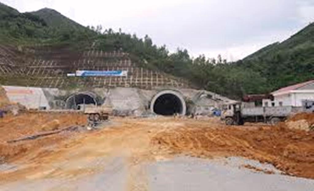 Hầm đường bộ Cù Mông: Thông xe vượt tiến độ 3 tháng - Hình 1
