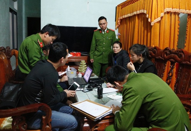 Hà Tĩnh: “Bà trùm” đường dây lô đề cùng các cộng sự sa lưới