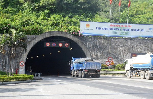 Bộ Giao thông Vận tải nới mức phí tối đa BOT qua hầm đường bộ