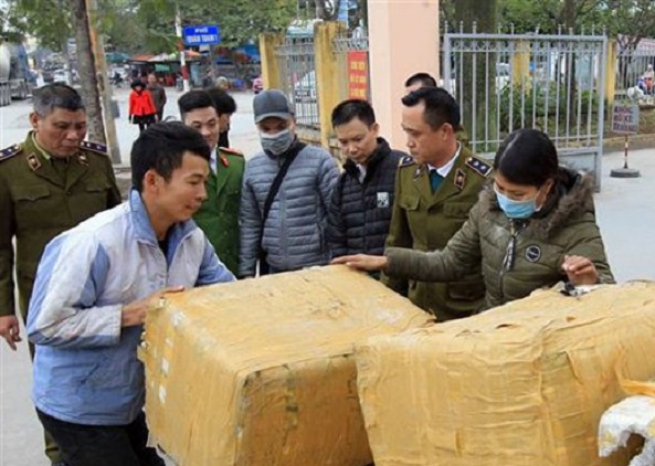 Hải Phòng: Thu giữ khối lượng lớn nội tạng động vật đang bốc mùi hôi thối