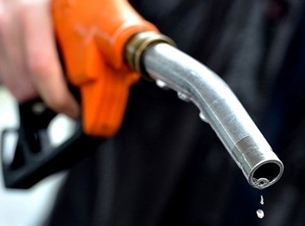 Giá xăng dầu ngày 19/1: Tăng mạnh hơn 3% đánh dấu tuần thứ ba tăng liên tiếp