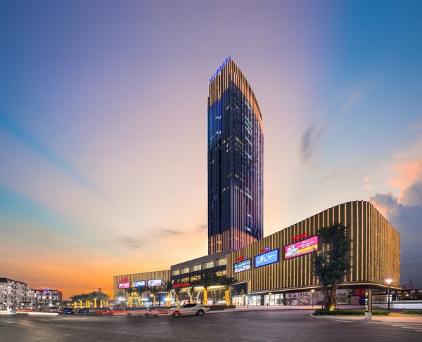 Vingroup khai trương tổ hợp TTTM & khách sạn cao nhất Đông bắc bộ - Hình 4