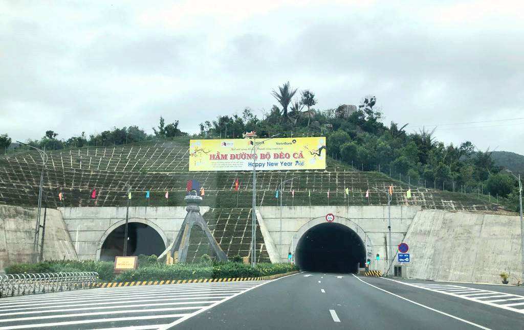 Nới mức phí tối đa BOT qua hầm đường bộ