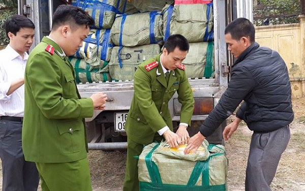 Lực lượng công an: Thu NSNN hơn 200 tỷ đồng công tác chống buôn lậu, gian lận thương mại - Hình 1