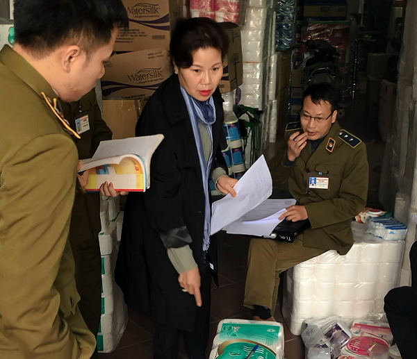 Hàng giả, hàng nhái hoạt động mạnh trong dịp cuối năm