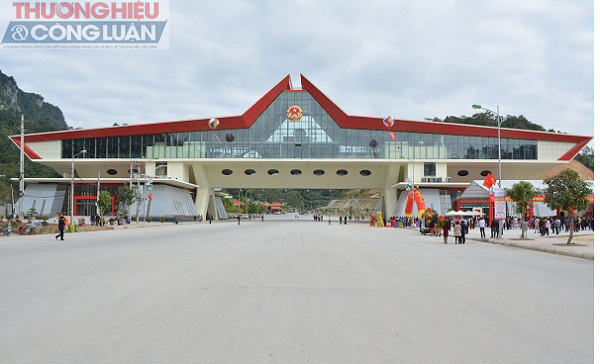 Lạng Sơn: Phát triển KT-XH gắn với quốc phòng, an ninh - Hình 2