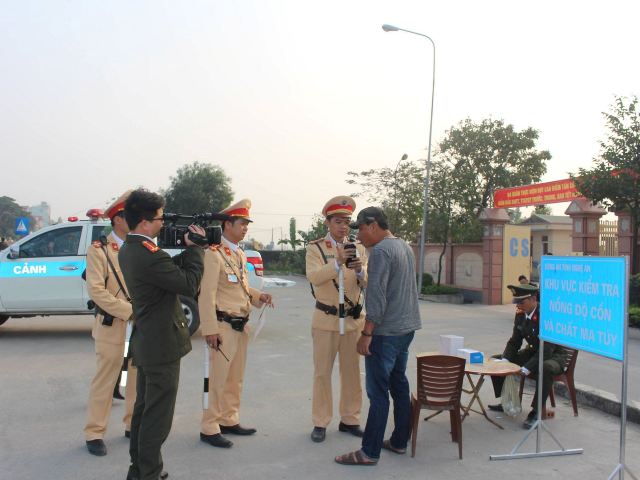 Nghệ An: Liên tiếp phát hiện tài xế dương tính với ma túy