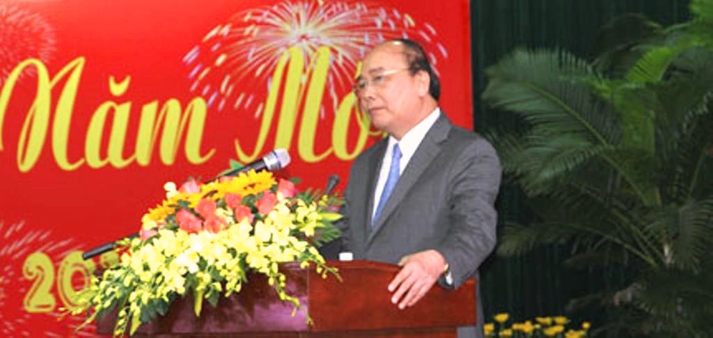 Thủ tướng Nguyễn Xuân Phúc chúc Tết lãnh đạo, nguyên lãnh đạo tại miền Trung - Hình 1