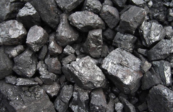 Bộ Công Thương đồng ý xuất khẩu 340.000 tấn quặng sắt từ dự án thua lỗ - Hình 1