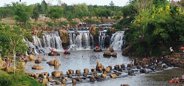 Du Xuân đừng bỏ qua 6 khu du lịch đẹp nhất ở Đồng Nai - Hình 3