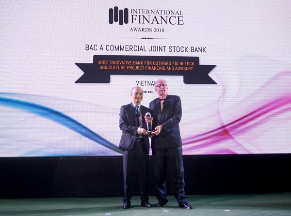 BAC A BANK giành giải thưởng quốc tế vì tiên phong đầu tư nông nghiệp sạch tại nước ngoài