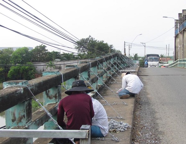Long An: Cấm xe lưu thông qua cầu trên cống Rạch Chanh, Bắc Đông - Hình 1