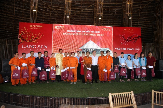 Phúc Khang Corporation vinh dự đón nhận Kỷ lục QG Cổng chào họa tiết trống đồng lớn nhất VN - Hình 11