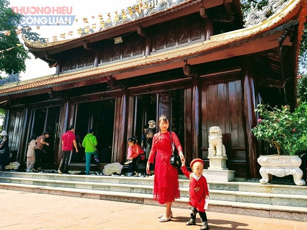 Khám phá vẻ đẹp ngôi chùa ven biển đẹp nhất Quảng Ninh - Hình 8