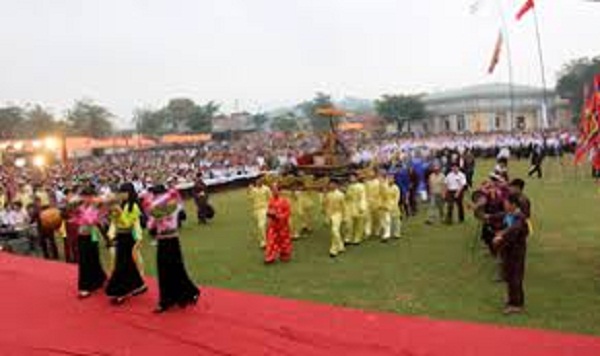 Khai Hội Mường Bi Tân Lạc