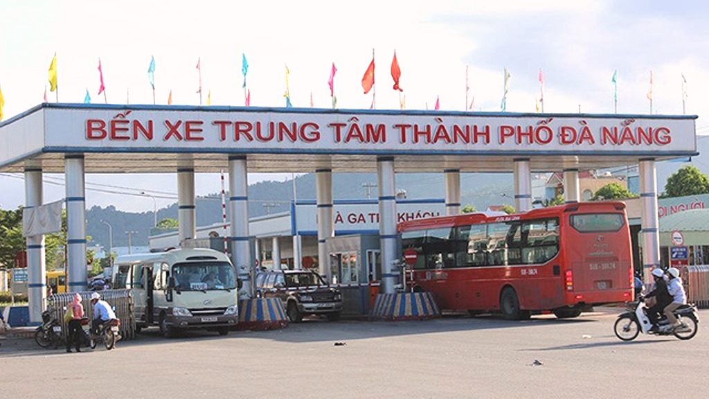 Đà Nẵng: “Cháy vé” xe khách vào các tỉnh phía Nam - Hình 2