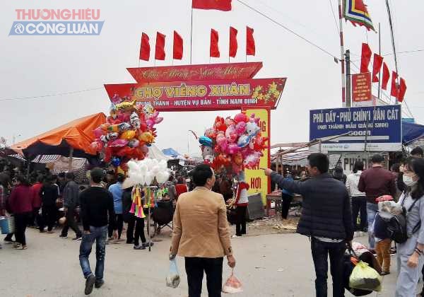 Nam Định: Chợ Viềng vắng du khách ngày Khai hội - Hình 1