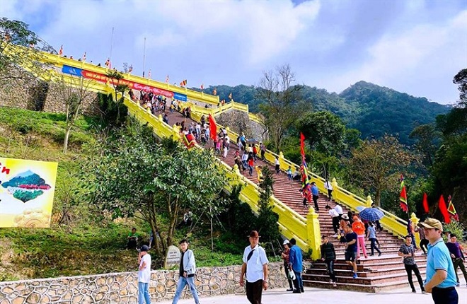 Quảng Ninh: Đón hơn 85 vạn lượt du khách trong dịp nghỉ Tết - Hình 2