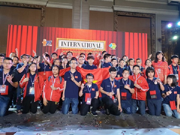 Hai học sinh Hà Nội nhận huy chương vàng cuộc thi ITMC 2019 - Hình 1