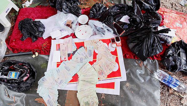 Hà Tĩnh: Phá ổ bạc trên núi, phát hiện 24 con bạc và thu hơn 230 triệu đồng