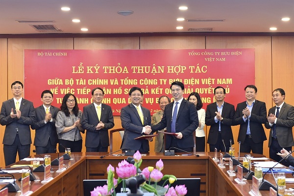 Chính thức tiếp nhận hồ sơ, trả kết quả giải quyết thủ tục hành chính qua bưu điện