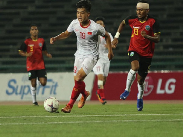 Thắng đậm U22 Timor Leste, U22 Việt Nam giành vé vào bán kết