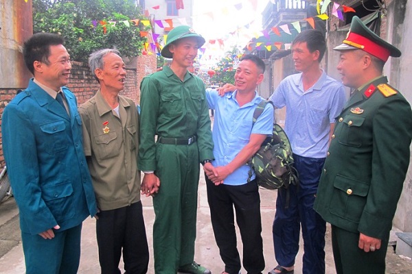 Ngày 20/2, Hà Nội có 3.500 công dân nhập ngũ - Hình 1