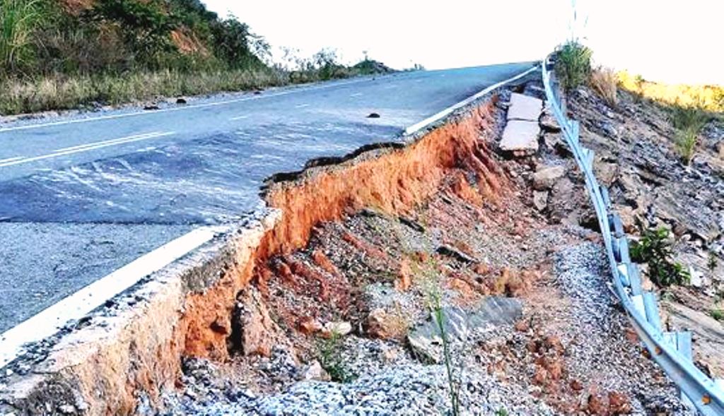 Kon Tum: Bố trí vốn tháo gỡ ách tắc đường tránh đèo Măng Rơi- H.Tu Mơ Rông - Hình 3