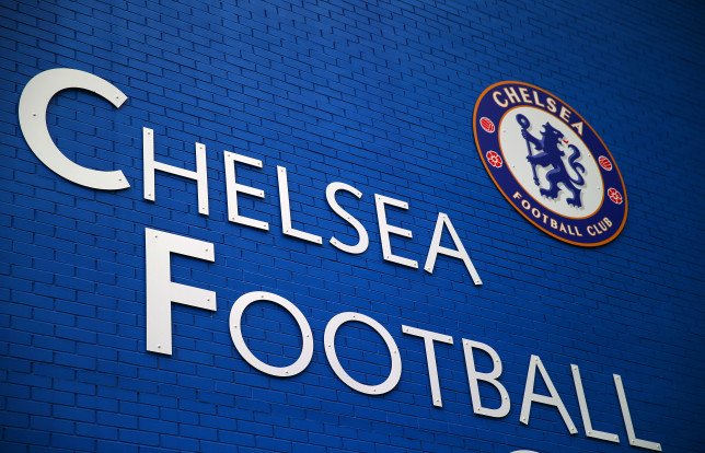 Chelsea nhận án phạt cực nặng từ FIFA - Hình 1