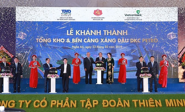 Thủ tướng dự lễ khánh thành tổng kho và bến cảng xăng dầu DKC Petro - Hình 2