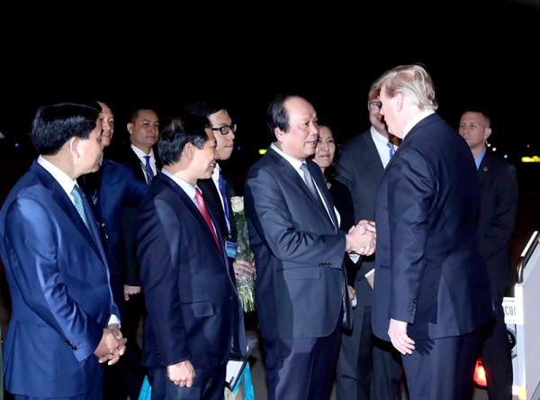 Toàn cảnh đón Tổng thống Mỹ Donal Trump đến Việt Nam