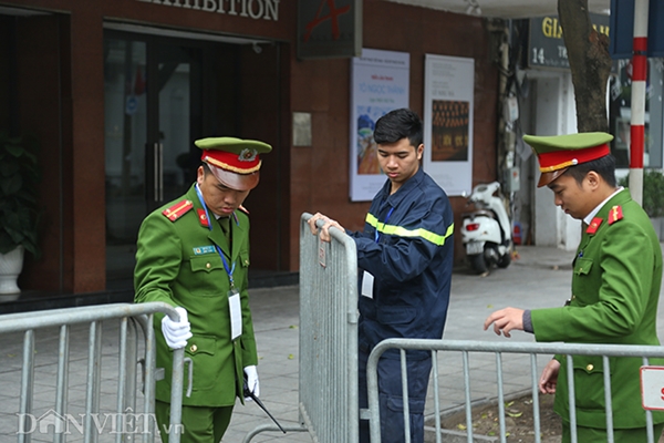 An ninh siết chặt ở khách sạn Metropole trước cuộc gặp Trump - Kim - Hình 9
