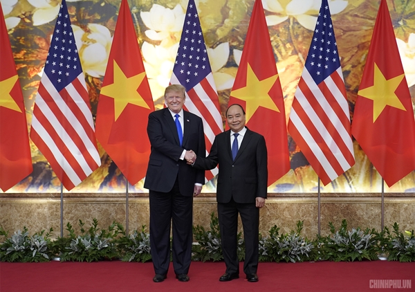 Thủ tướng Nguyễn Xuân Phúc đón Tổng thống Hoa Kỳ Donald Trump - Hình 6