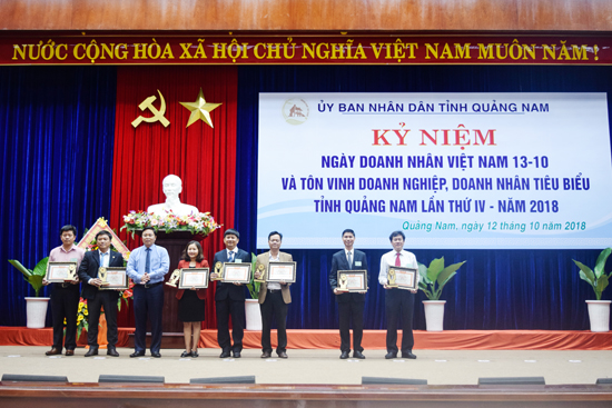 Các đơn vị của Trường Hải nhận giải thưởng Doanh nghiệp tiêu biểu - Hình 2