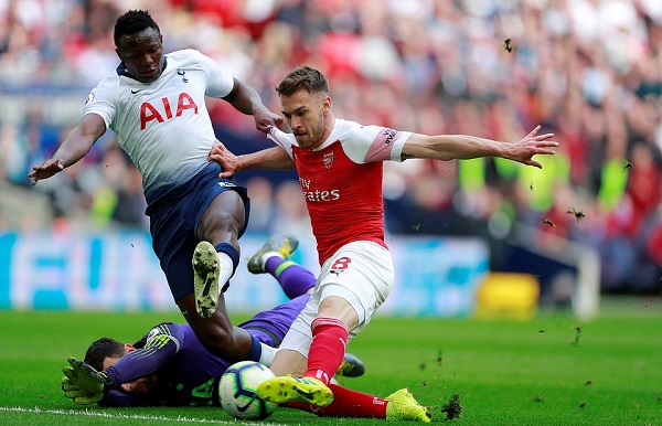 Cầm hòa Arsenal, Tottenham giúp MU có cơ hội vươn lên top 4 - Hình 1
