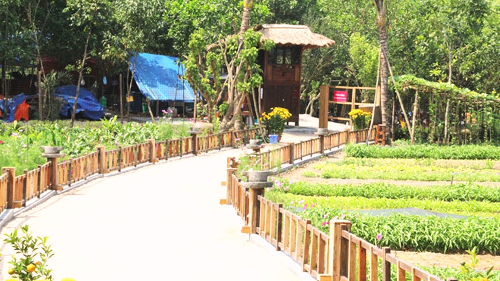 Quảng Nam: Vì sao xây dựng khu nghỉ dưỡng “chui” trong rừng phòng hộ, chính quyền không biết? - Hình 1