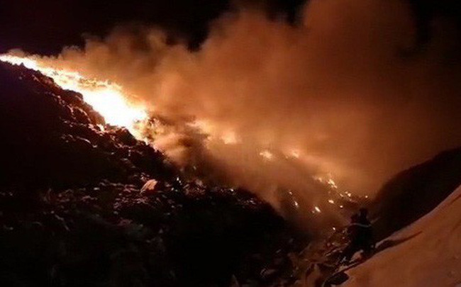 BRVT: Cháy lớn tại khu xử lý chất thải tập trung Tóc Tiên, thị xã Phú Mỹ